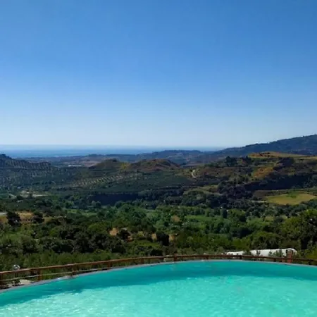 Ahg Relais Pansera * Petrizzi